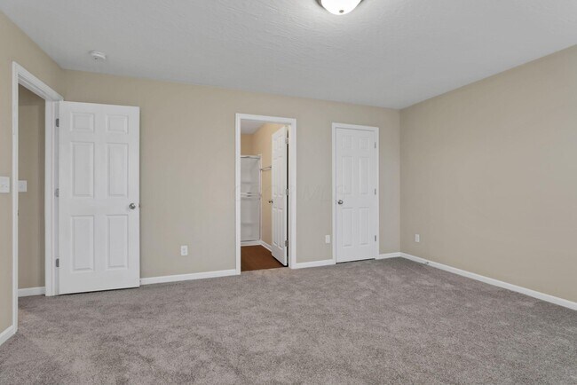 Building Photo - 7449 Sugarbark Dr