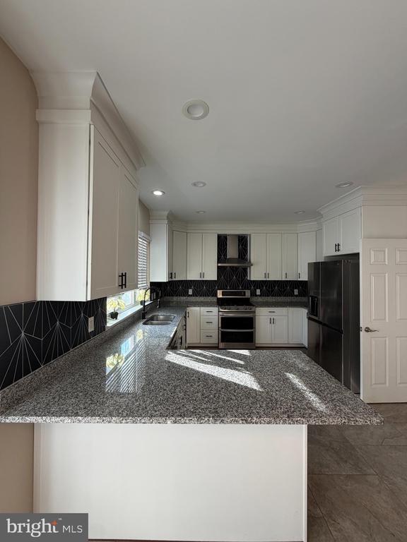 Building Photo - 13580 Den Hollow Ct