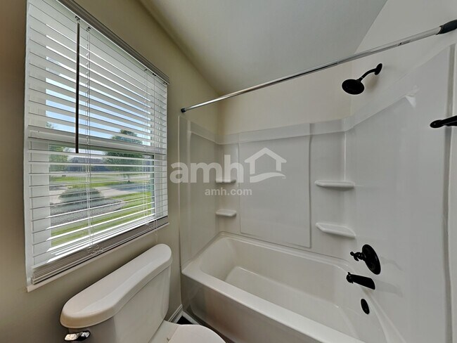 Building Photo - 5693 W Woods Edge Dr