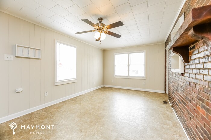 Building Photo - 490 Barnwell Rd