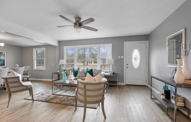 Building Photo - 622 Nancy Plz