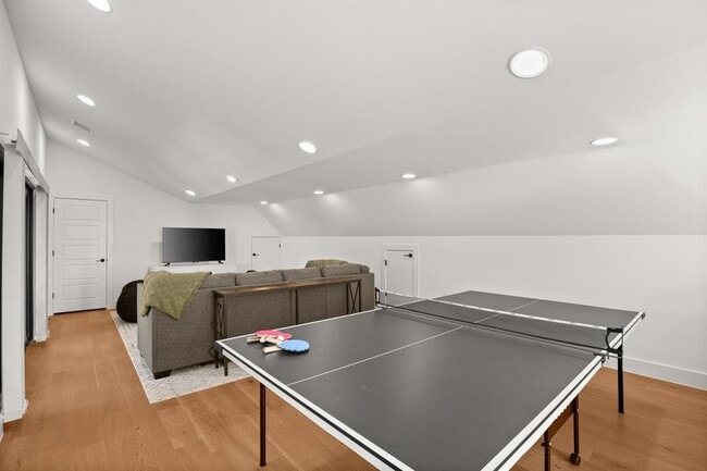 Building Photo - 1006 Winsted Ln