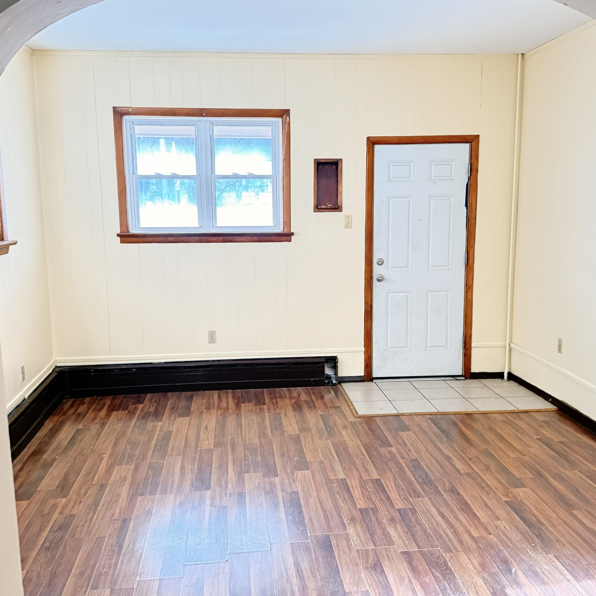 Building Photo - 713 S Front St