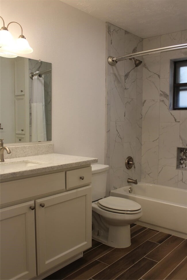 Building Photo - 55 E White Willow Cir