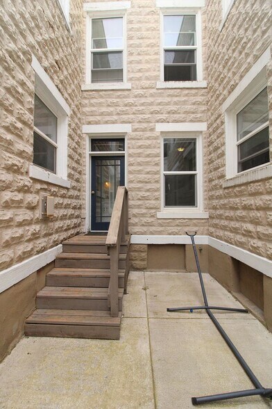 Building Photo - 8007-8015 N Denver Ave