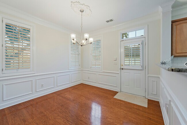 Building Photo - 117 Singleton Rd