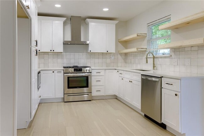 Building Photo - 7901 Seminary Ridge Dr