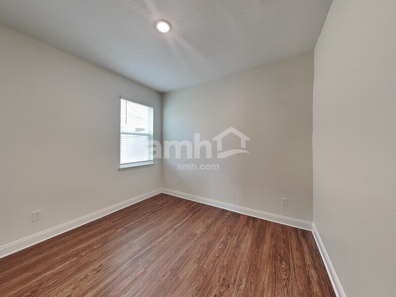 Building Photo - 6086 Little Blf Cir