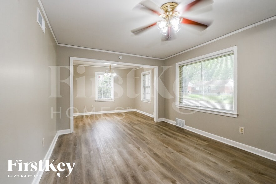 Building Photo - 1493 Fox St