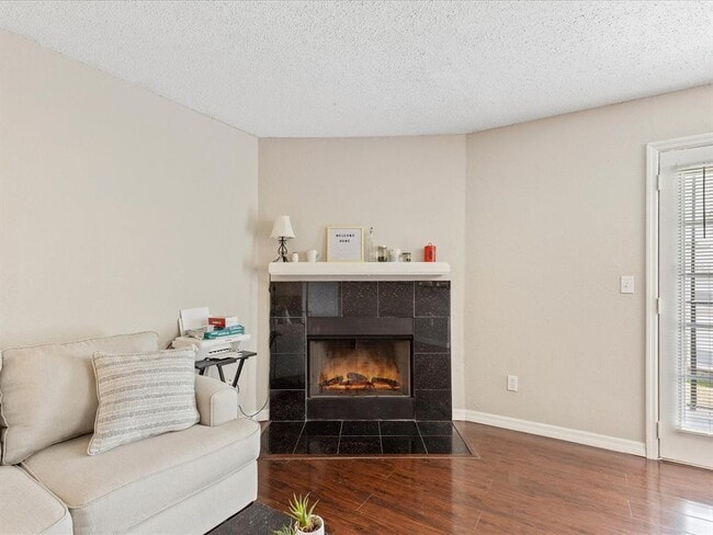 Building Photo - 2550 N Alafaya Trail