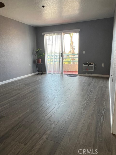 Building Photo - 11410 Dolan Ave