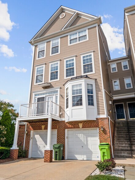 Building Photo - 2498 Curie Ct