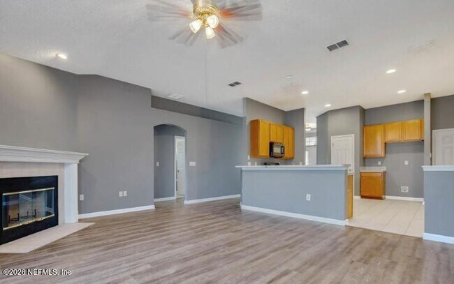 Building Photo - 10068 Garden Lake Ct