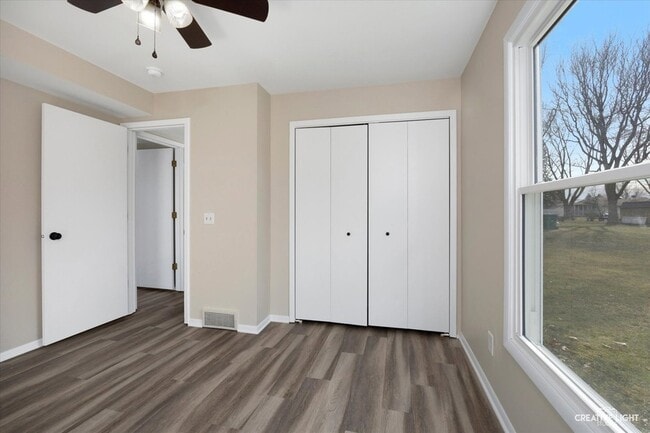 Building Photo - 1641 Park Ave