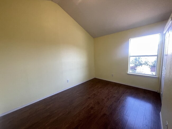 Building Photo - 14201 Pacific Point Dr