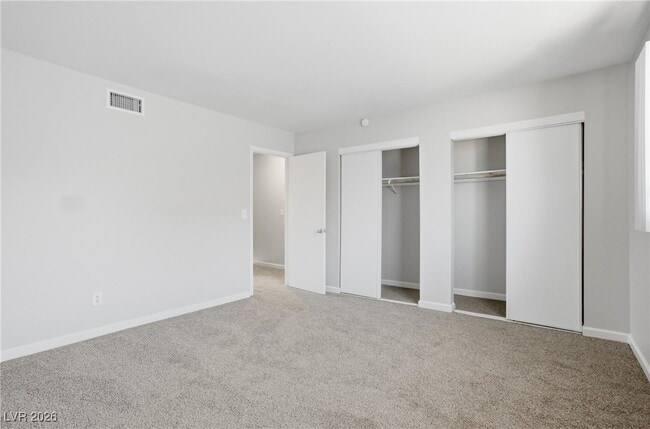 Building Photo - 2896 Klinger Cir