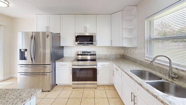 Building Photo - 12556 Canela Ct