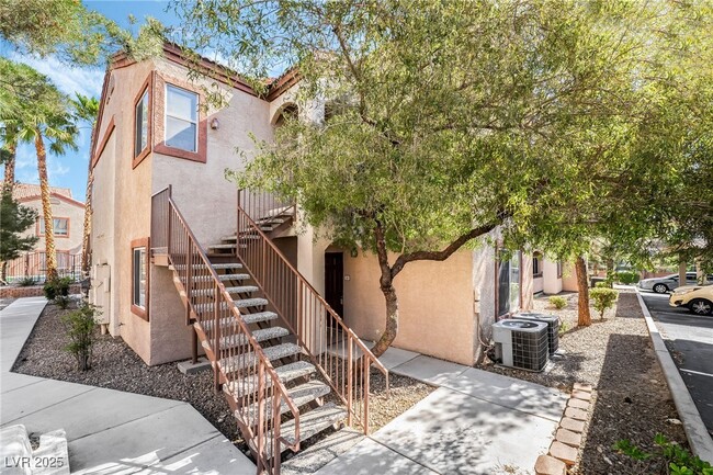 Primary Photo - 9580 W Reno Ave