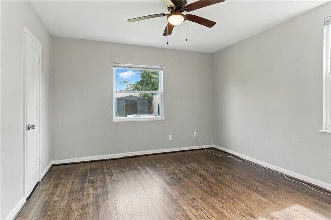 Building Photo - 3863 Arbor St