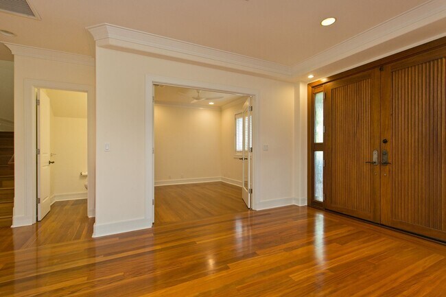 Building Photo - 4716 Farmers Rd