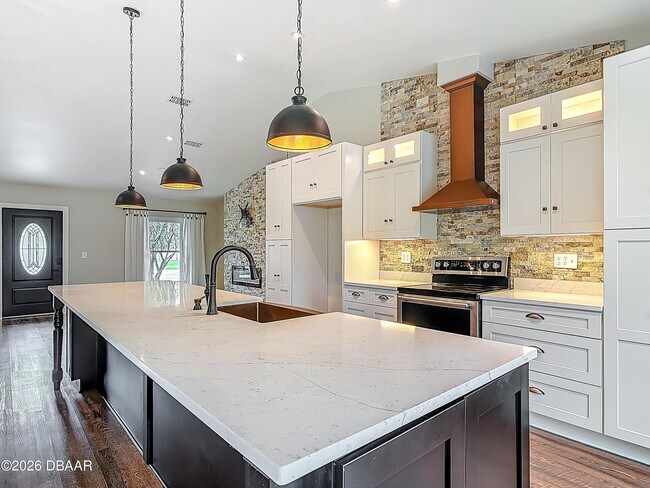 Building Photo - 14 Zollinger Pl