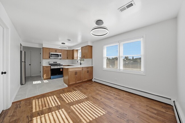 Building Photo - 4510 W 55th St