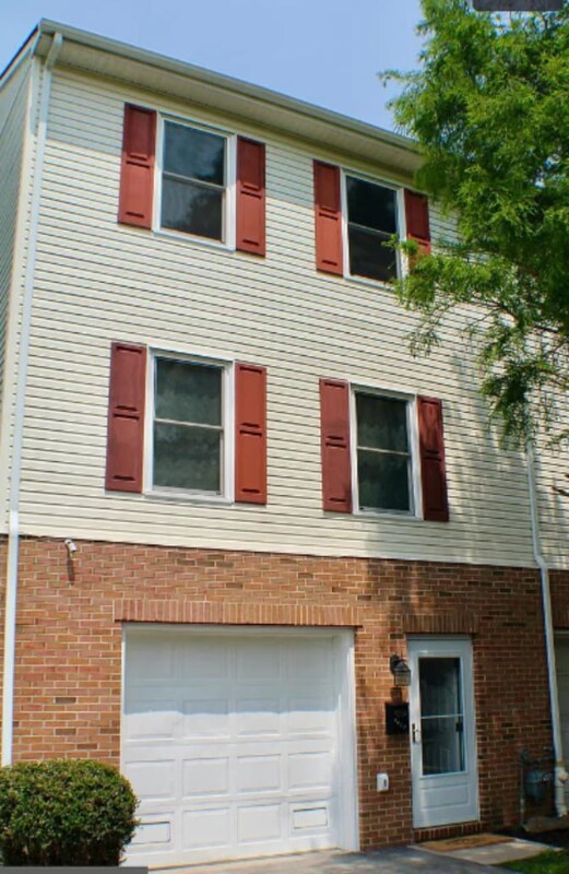 Building Photo - 1135 E 14th St