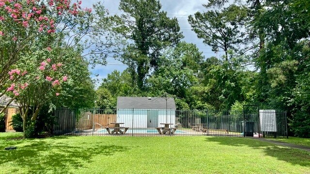 Building Photo - 13506 Spring Ct