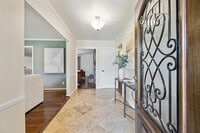 Building Photo - 9222 Bronco Dr