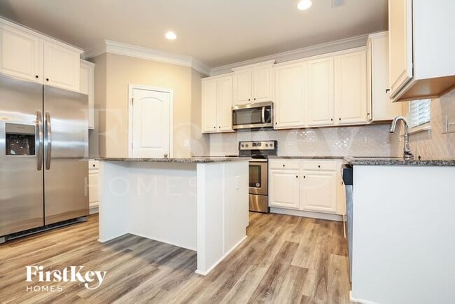 Building Photo - 5390 Holbein Gate Rd