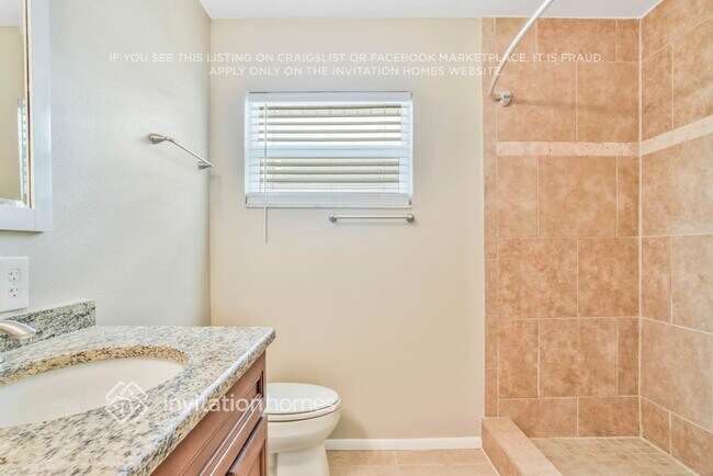 Building Photo - 10582 Jane Eyre Dr