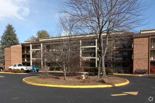 Building Photo - Tanyard Village Apartments