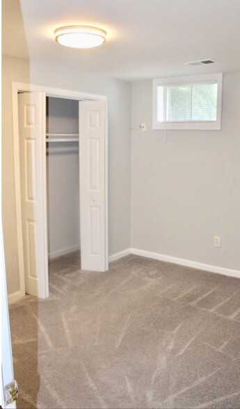 Building Photo - 2504 Heatherwood Ct