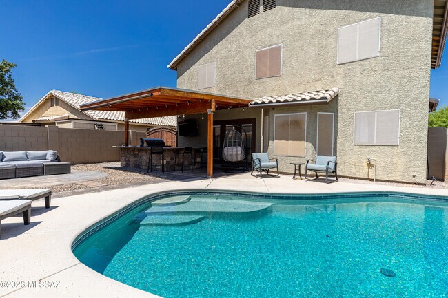 Building Photo - 7315 W Beryllium Ln