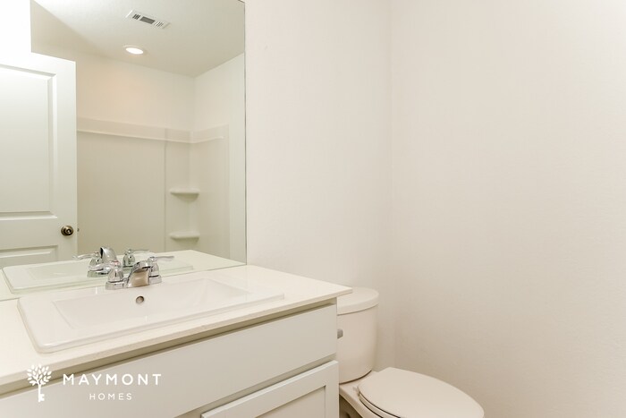 Building Photo - 518 Paul Cyn