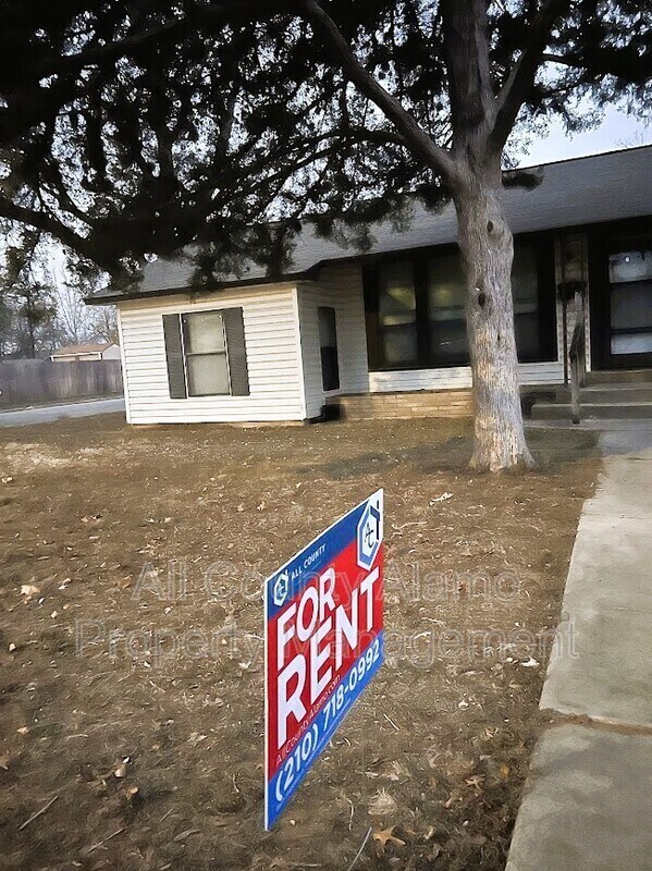 Building Photo - 301 Aero Ave