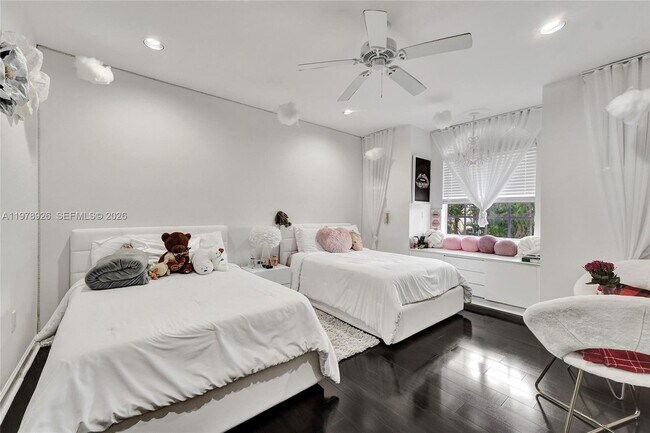 Building Photo - 19413 38th Ct