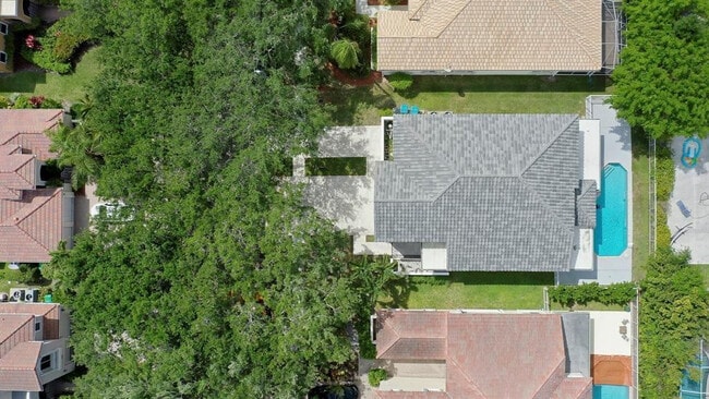 Building Photo - 4080 Lansing Ave