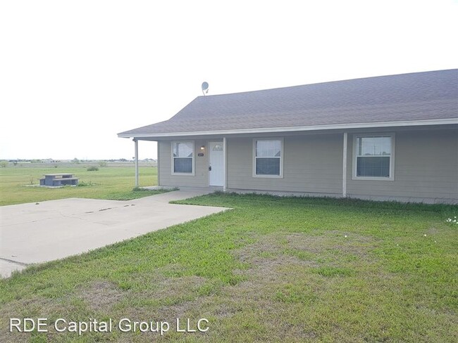 Primary Photo - 227 Blue Bell Ct