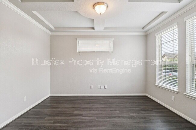 Building Photo - 13840 Tribeca