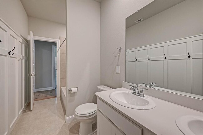 Building Photo - 4411 Upland Stream Ln