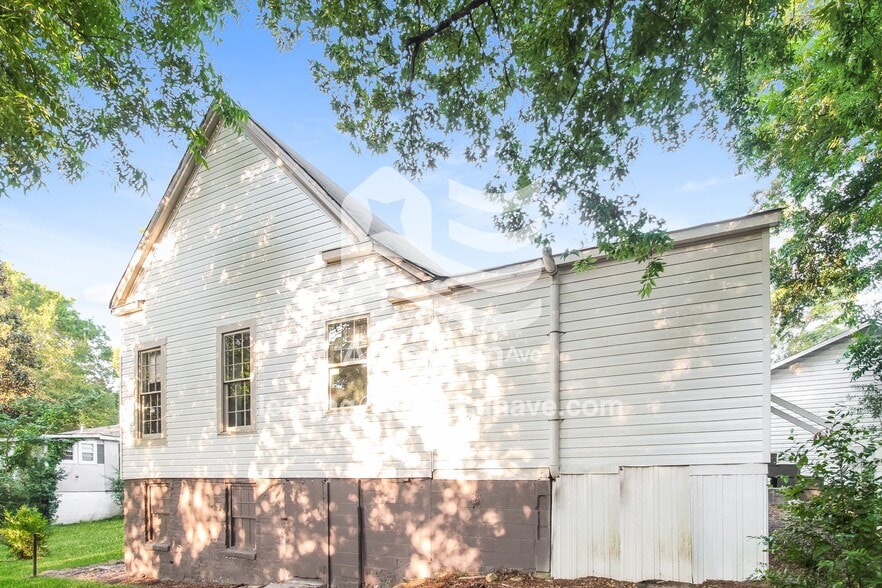 Building Photo - 722-726 6 Ave