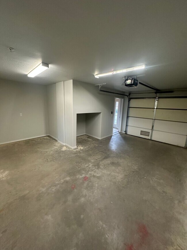 Building Photo - 1865 N Scull Creek Dr