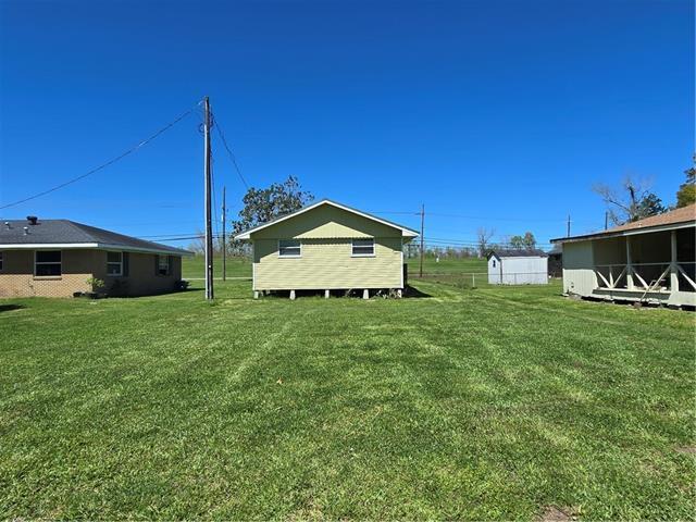 Building Photo - 10483 River Rd