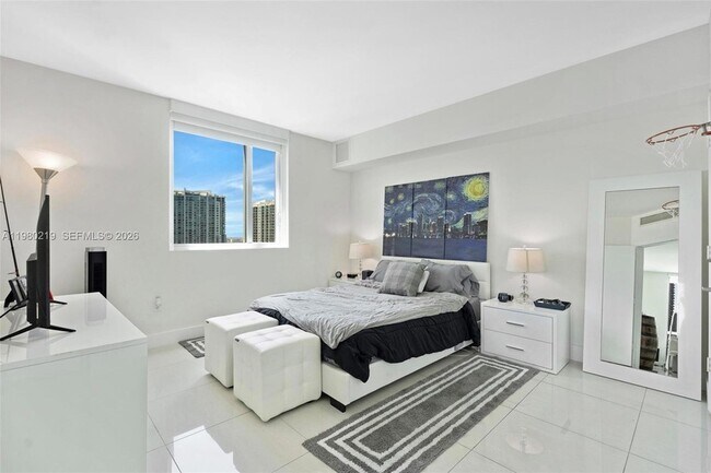 Building Photo - 55 SE 6th St