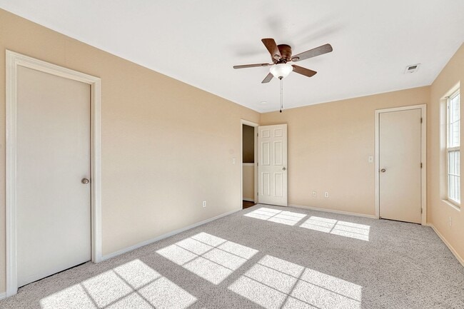 Building Photo - 10574 Country Park Point