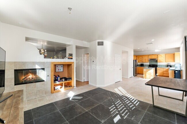 Building Photo - 954 Taylor Ln