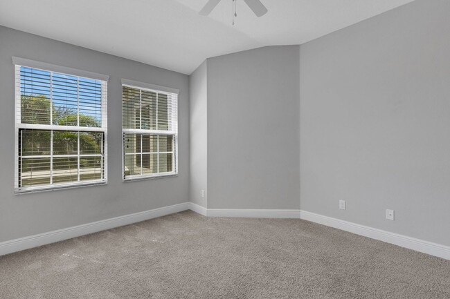 Building Photo - Beautiful Townhome for Rent