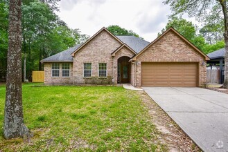 Building Photo - 919 Fairbanks Dr