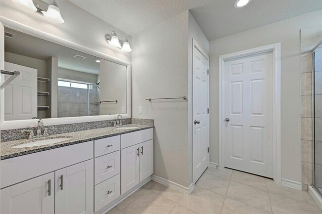 Building Photo - 5508 Mickelson Cove